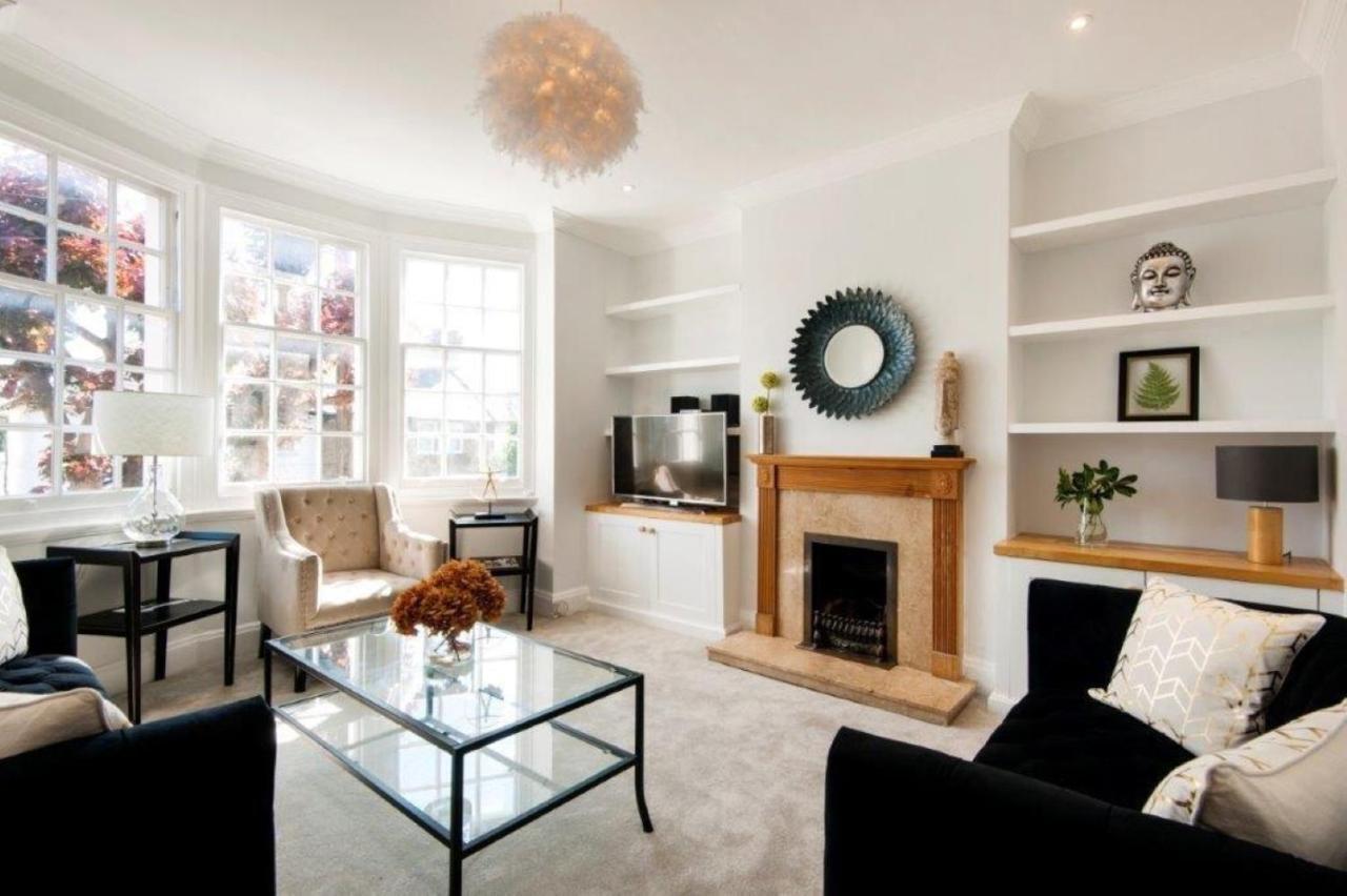 Modern Family In Close To Amenities And Train Casa de Férias Londres